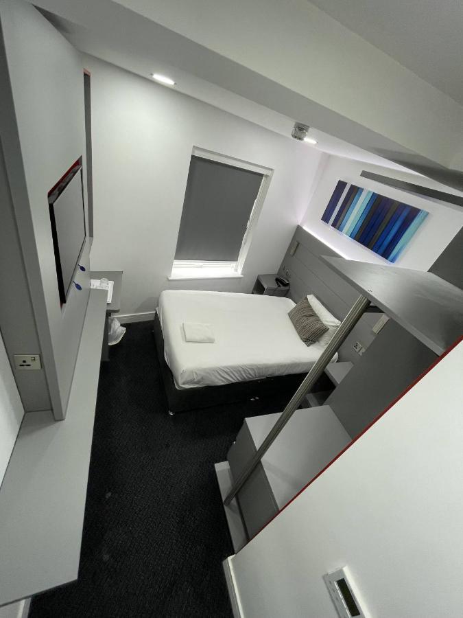 Ilford Hotel Goodmayes Экстерьер фото